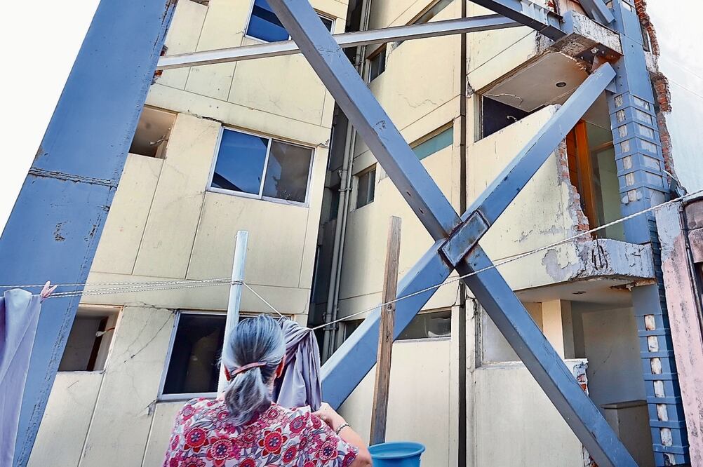 En Mexicali 45, colonia Hipódromo Condesa, la rehabilitación está completamente detenida; los recursos para avanzar en la obra no han fluido desde abril de 2022. Foto: Berenice Fregoso | El Universal