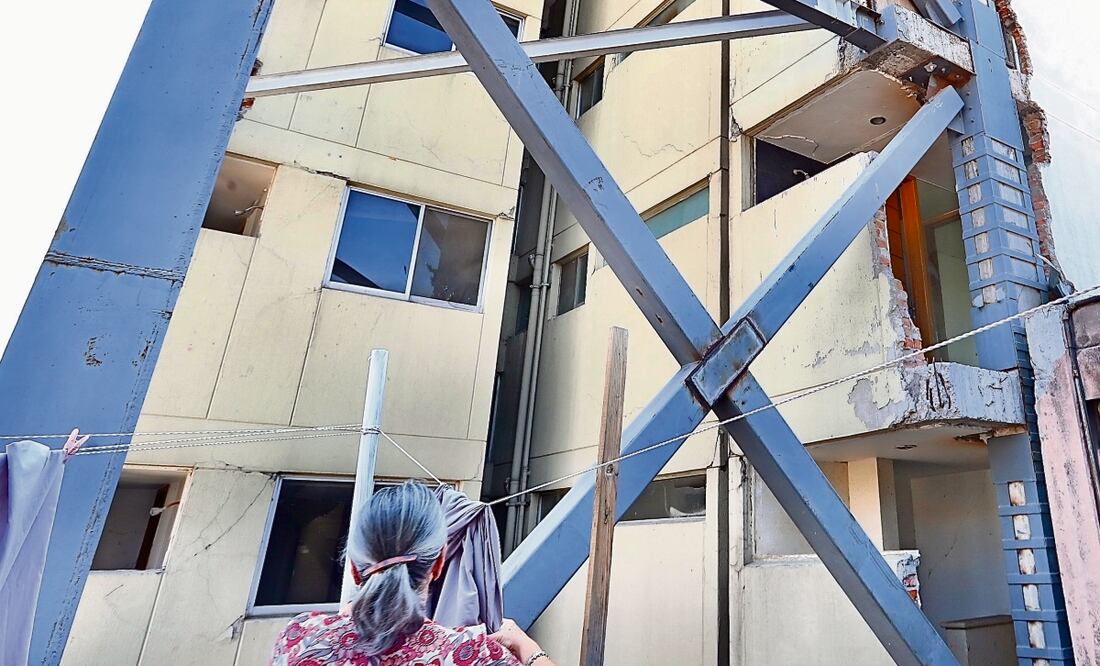 En Mexicali 45, colonia Hipódromo Condesa, la rehabilitación está completamente detenida; los recursos para avanzar en la obra no han fluido desde abril de 2022. Foto: Berenice Fregoso | El Universal