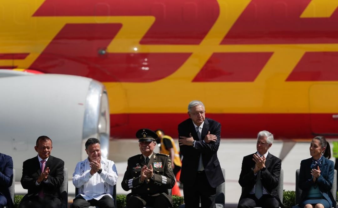 AMLO garantizó que no habrá moches. Fotos: Diego Simón Sánchez / EL UNIVERSAL 