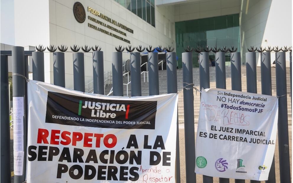 Con el albazo de Morena, el pleno de la Cámara de Diputados inició el debate de la reforma denominada supremacía constitucional. Foto: Luis Camacho/EL UNIVERSAL