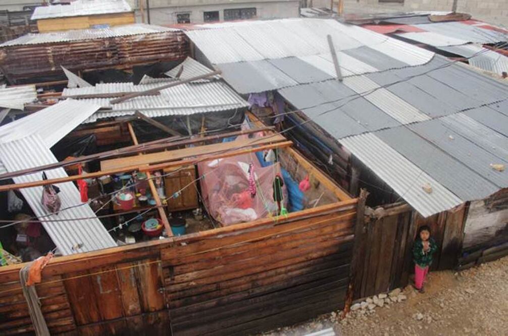 María Méndez Jirón una vez más vuelve a la intemperie a consecuencia de los daños que causó en su vivienda un tornado que se presentó en San Cristóbal de Las Casas