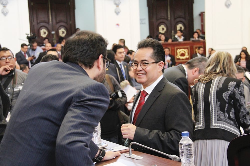 El diputado Leonel Luna aclaró que la VII Legislatura seguirá trabajando en lo que arriba la Constitución el próximo año (ESPECIAL)