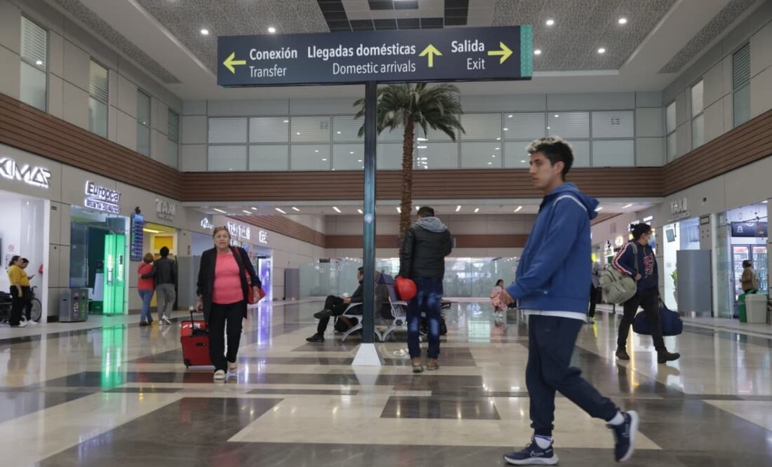 AIFA opera con normalidad; pasajeros destacan tranquilidad y ausencia de filas. Foto: Carlos Mejía