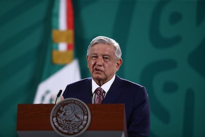 AMLO rechaza que reforma electoral busque crear un partido único