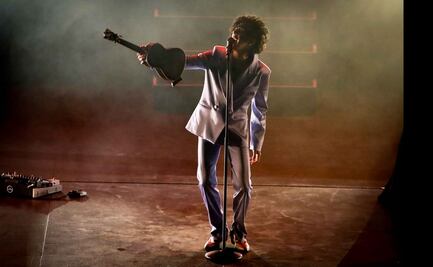 LP enciende el arcoíris con su música durante su debut en el Auditorio Nacional