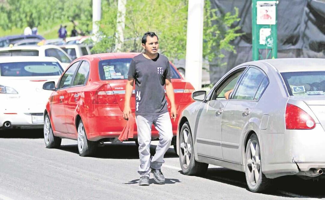 ¿Harto del franelero que se adueño de tu calle? Denuncia así