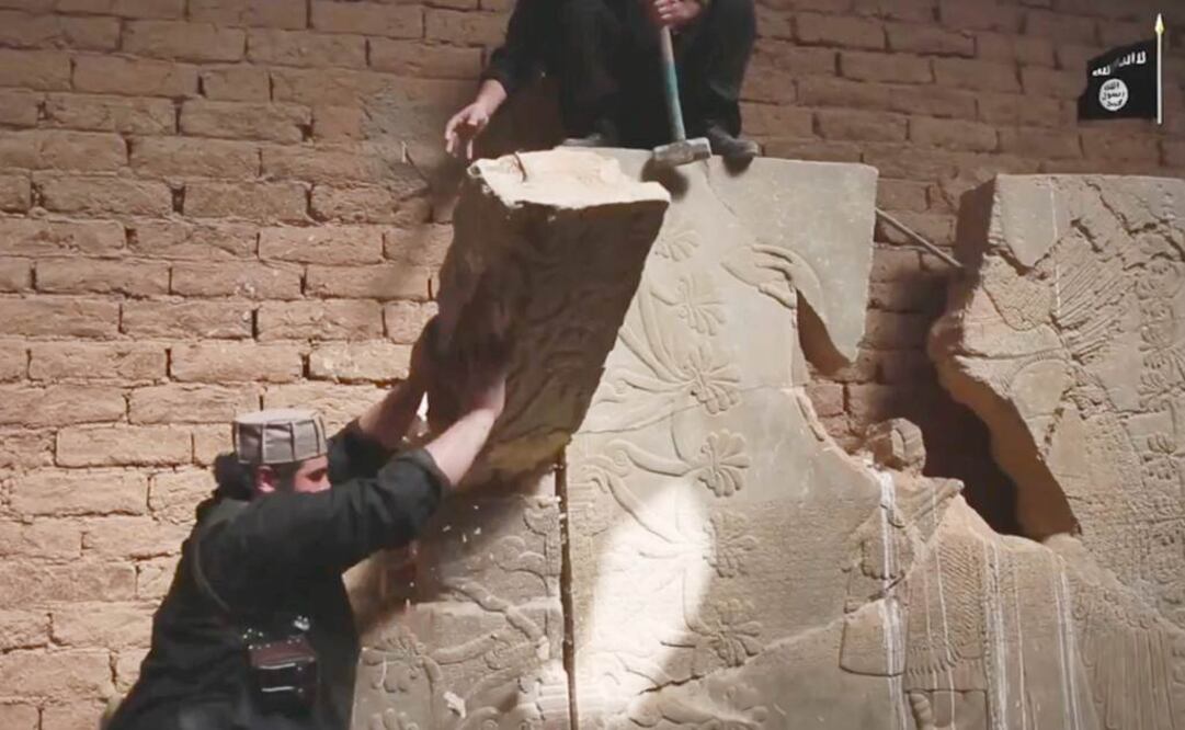 En un video difundido por EI se pudo ver parte de la destrucción FOTO: EFE