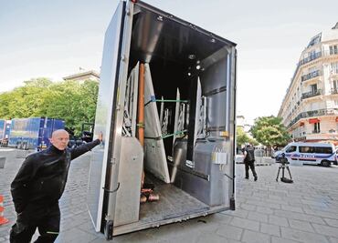 El Louvre recibe lienzos del siglo XVIII rescatados de Notre Dame