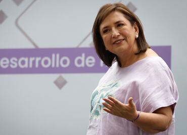 Xóchitl Gálvez acusa a dos integrantes del Centro Nacional de Inteligencia de tomar fotografías afuera de su casa de campaña