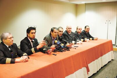 Pilotos conjuran huelga en Aeroméxico