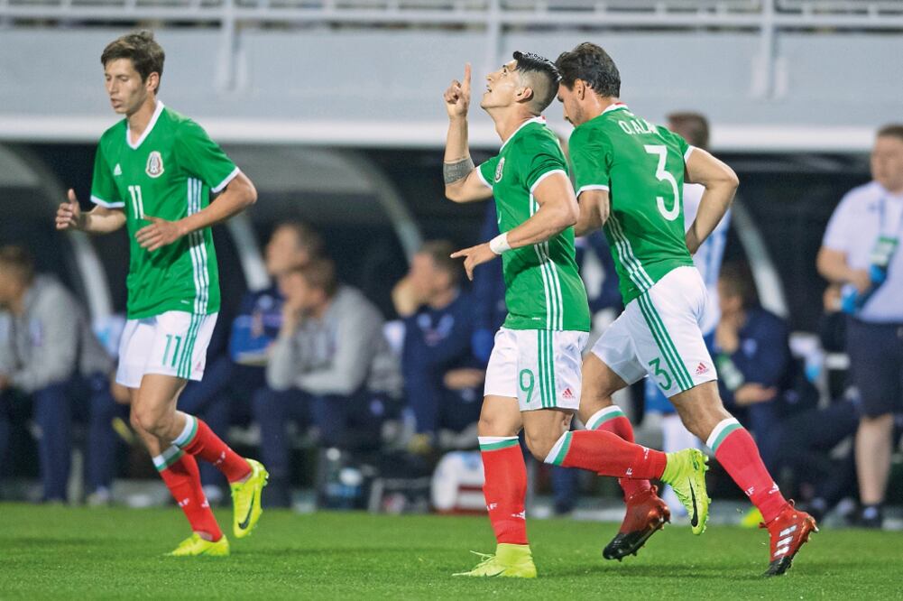 Al final del partido contra Islandia, el técnico nacional Juan Carlos Osorio dijo que fue positivo porque le dio la oportunidad de probar otro esquema de juego (IMAGO 7)