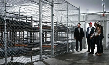 Reportan detención de mexicano en EU por infracción vial; fue enviado a Alcatraz de los Caimanes