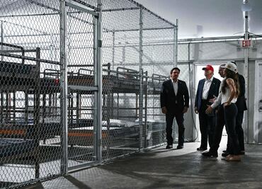 Reportan detención de mexicano en EU por infracción vial; fue enviado a Alcatraz de los Caimanes