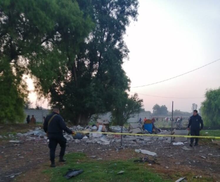 Explosión en taller de pirotecnia deja un muerto en Tultepec