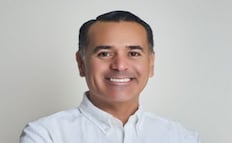 Renán Barrera, ex alcalde de Mérida anuncia su salida del PAN; acusa a Jorge Romero de ceder a intereses mezquinos