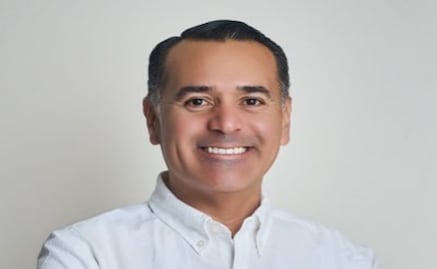 Renán Barrera, ex alcalde de Mérida anuncia su salida del PAN; acusa a Jorge Romero de ceder a intereses mezquinos