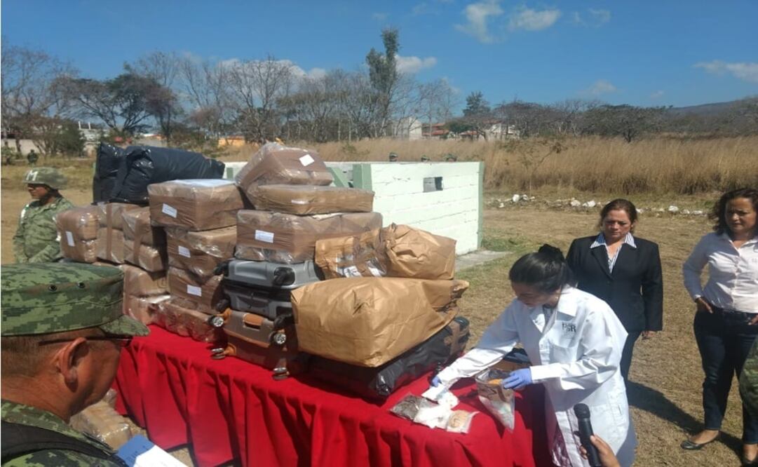 Más de 300 gramos de enervantes, fueron incinerados por la Sedena. Foto: Especial