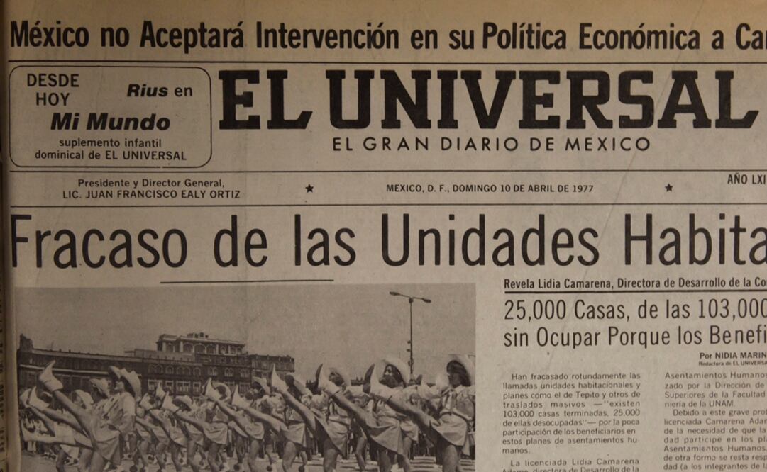 El monero Eduardo del Río, mejor conocido como "Rius", tuvo a su cargo el suplemento infantil dominical Mi Mundo. El anuncio apareció el 10 de abril de 1977 en la portada de EL UNIVERSAL. 