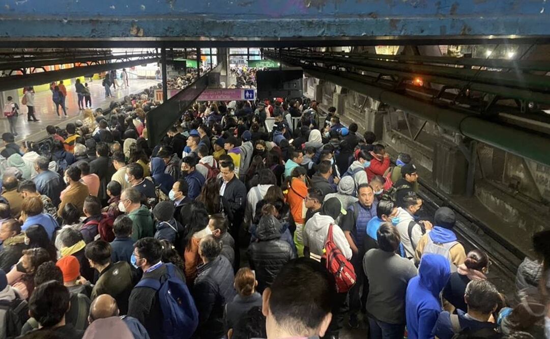 Metro de la Ciudad de México. Foto: Tomada de @aguiliux076