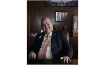 Juez niega amparo; Elías Azar tomará protesta en el TSJDF