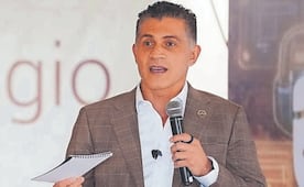 Alcalde de Tlaxcala se promociona en Fan Fest mundialista