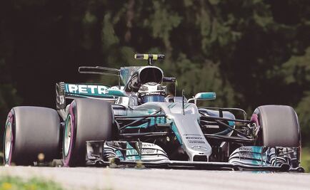 Bottas le quita la pole a Vettel