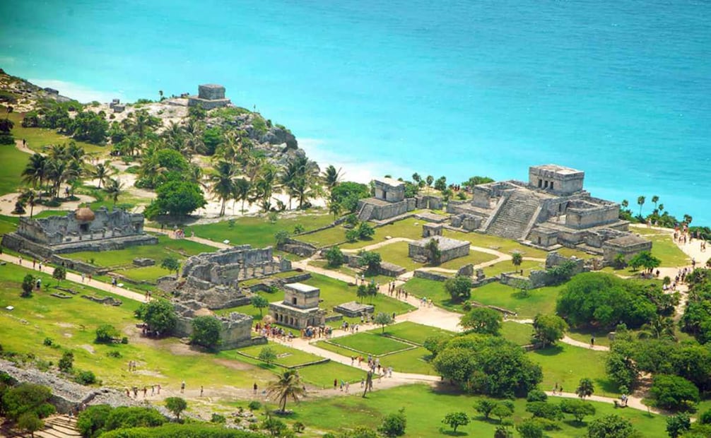 En torno a la crisis de Tulum, indicó que se ha recuperado el acceso libre y gratuito a las playas. | Foto: Secretaría de Turismo.