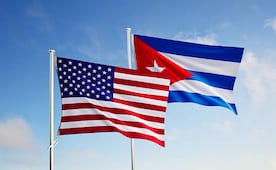 Trump asegura que Cuba "se acerca a la órbita" de Estados Unidos; destaca cambio tras décadas
