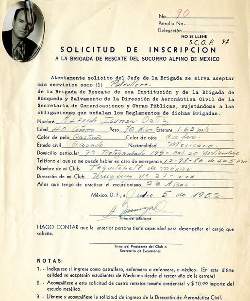 Solicitud de inscripción a la Brigada de Rescate del Socorro Alpino de Alfredo Isunza en 1954. Foto: ESPECIAL/Cortesía Enrique Chávez Poupard.