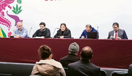 Plantean montos de salarios de jefa de Gobierno y secretarios