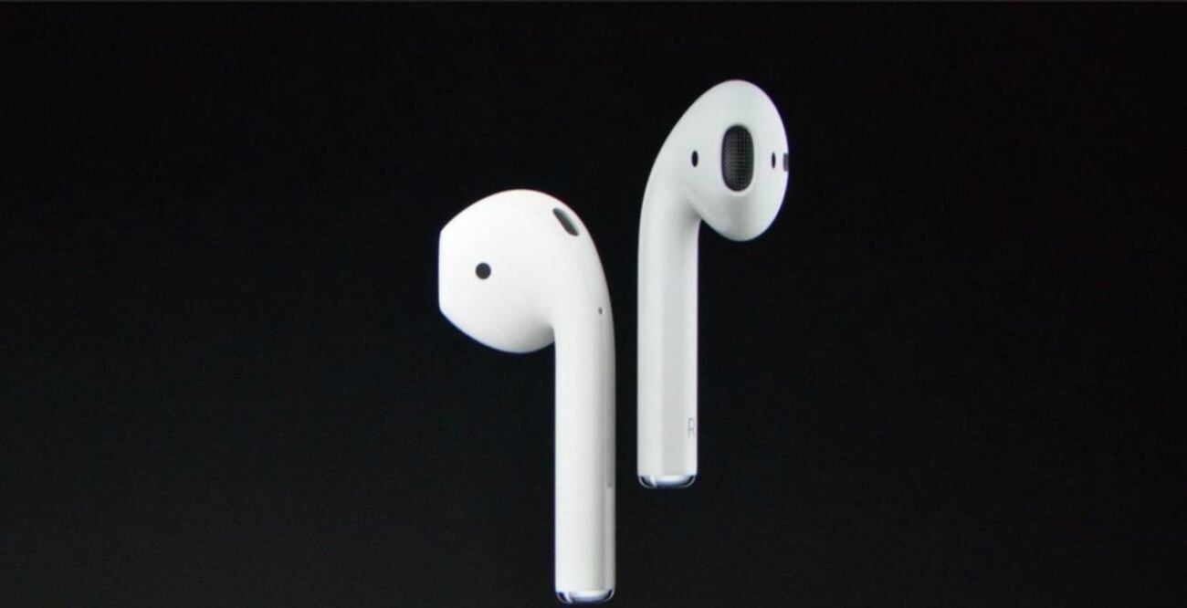 Los AirPods se conectan gracias a una conexión inalámbrica entre los audífonos y el iPhone con el objetivo de consumir menos energía