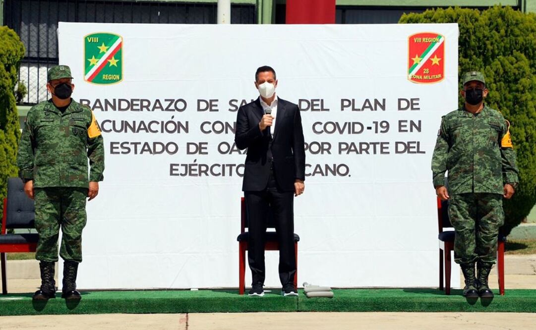 El gobernador Alejandro Murat dio el banderazo de salida a las brigadas. Foto: Gobierno de Oaxaca