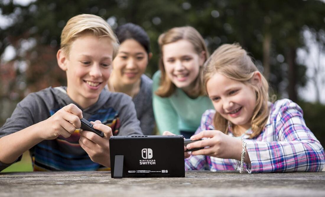 Las versiones actuales de Nintendo Switch siguen siendo una gran opción, especialmente si aprovechas la reducción en precios Foto: Nintendo/Amazon
