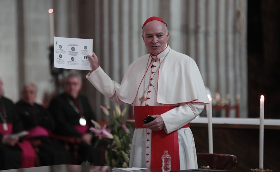 En su homilía el prelado destacó que la fe en Cristo cobra especial importancia dadas las condiciones sociales que viven las familias (Foto: ALEJANDRA LEYVA/ EL UNIVERSAL)