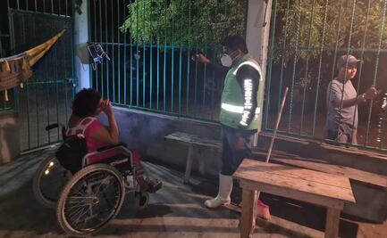 Desalojan a familias por desborde del río Cazadero en el Istmo de Tehuantepec