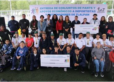 Entregan apoyos económicos y uniformes a deportistas y entrenadores en Tlalpan