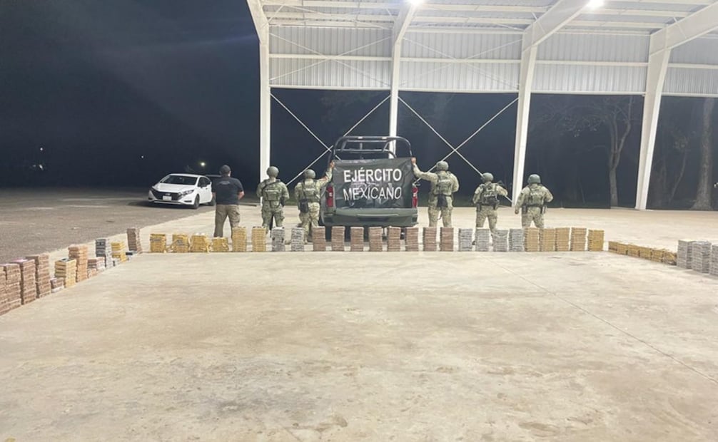 Aseguran aeronave con más de media tonelada de cocaína en Tabasco; cargamento valdría más de 131 mdp.
Foto: Especial.