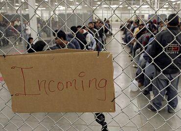 Abrirá EU centro de detención para migrantes transexuales