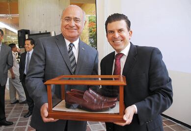 Benedicto inspira museo... fantasma