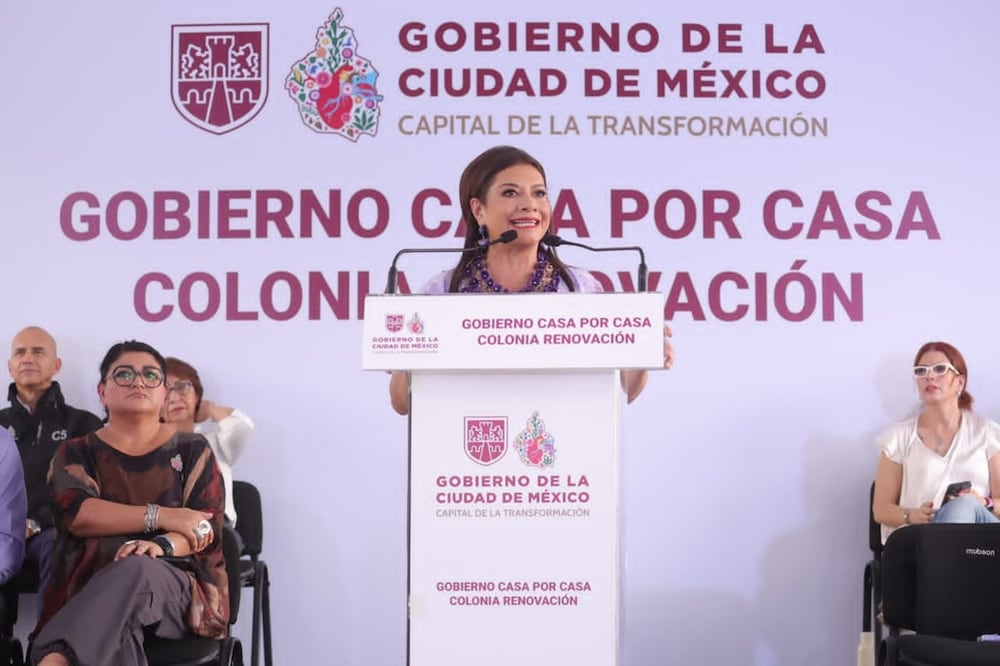 Clara Brugada visitó la alcaldía Iztapalapa como parte del programa Casa por Casa. Foto: Especial