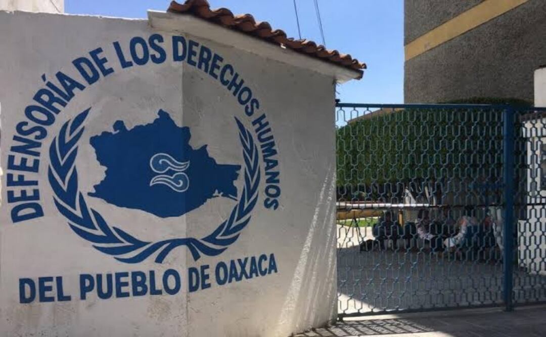 Acoso y hostigamiento; directivos y sindicalistas violentaron a profesora en secundaria de Oaxaca. Foto: Especial