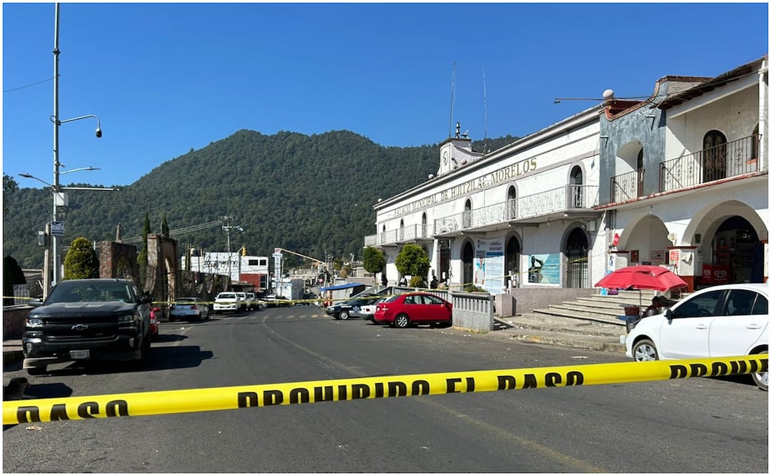 El operativo en el palacio municipal de Huitzilac, Morelos inició esta mañana y pasado el mediodía continuaba cerrado al paso vehicular  (10/12/2024). Foto: Especial