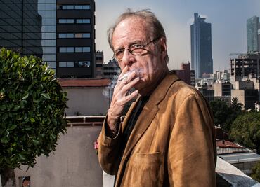 Cantautor español Luis Eduardo Aute se recupera de infarto en hospital