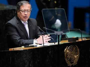 El presidente de Colombia, Gustavo Petro, aplaza su viaje a México por accidente de helicóptero de la Fuerza Aérea