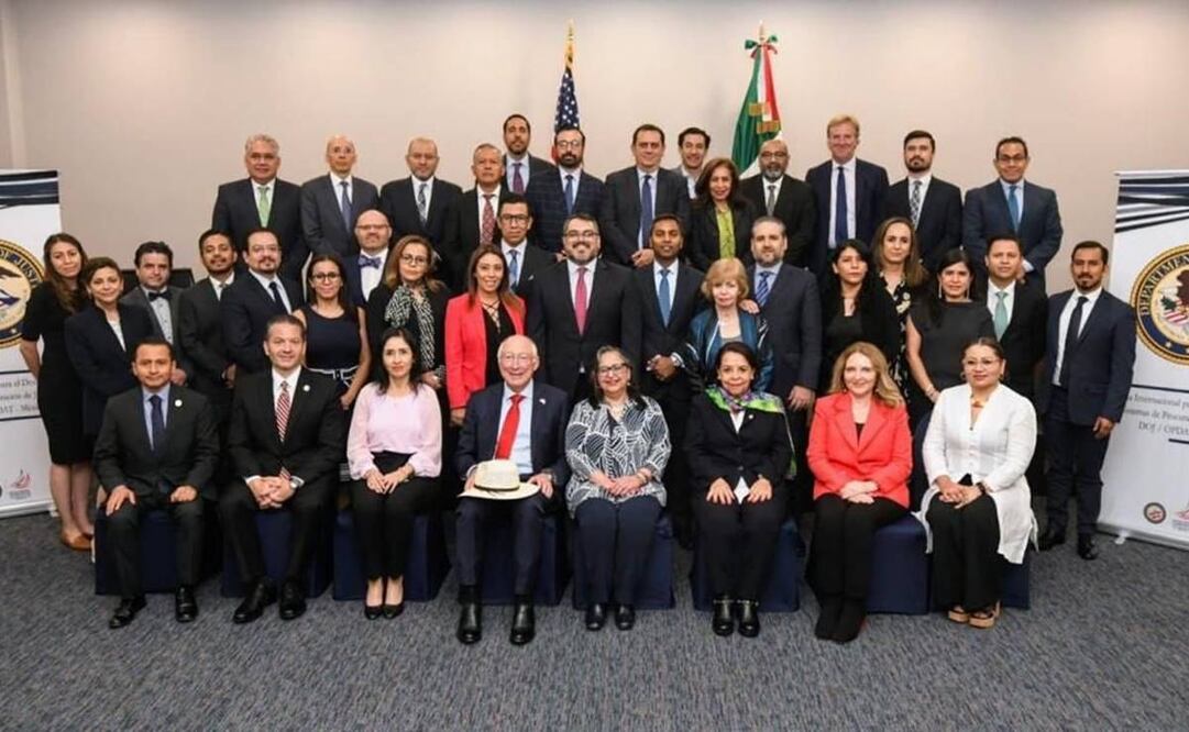 Ken Salazar y la ministra Norma Piña participaron en Oaxaca en la clausura del Diálogo en Materia de Extradición, Retos Compartidos: México y los Estados Unidos del Departamento de Justicia de los Estados Unidos y la Oficina Internacional de Asuntos Antinarcóticos y de Aplicación de la Ley (INL) / Foto: Especial