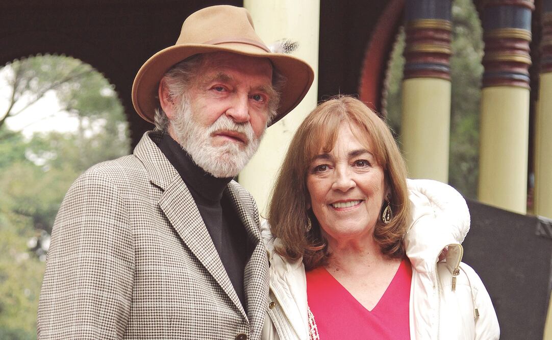 Una madre (Maura), con su marido (Luján), se ve invadida por sus hijos. (CARLOS MEJÍA. EL UNIVERSAL)