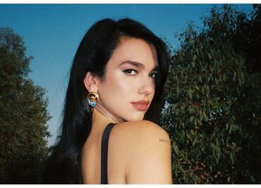 3 looks ganadores de Dua Lipa que puedes imitar
