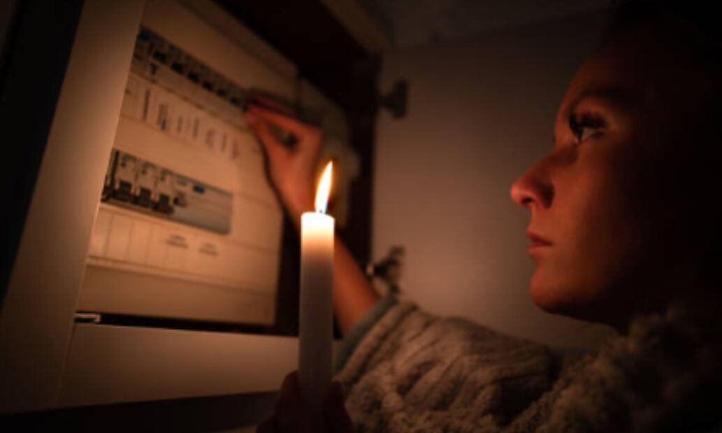 En 2022, cerca de 685 millones de personas carecieron de electricidad, 10 millones más que en 2021.Foto: Pexels