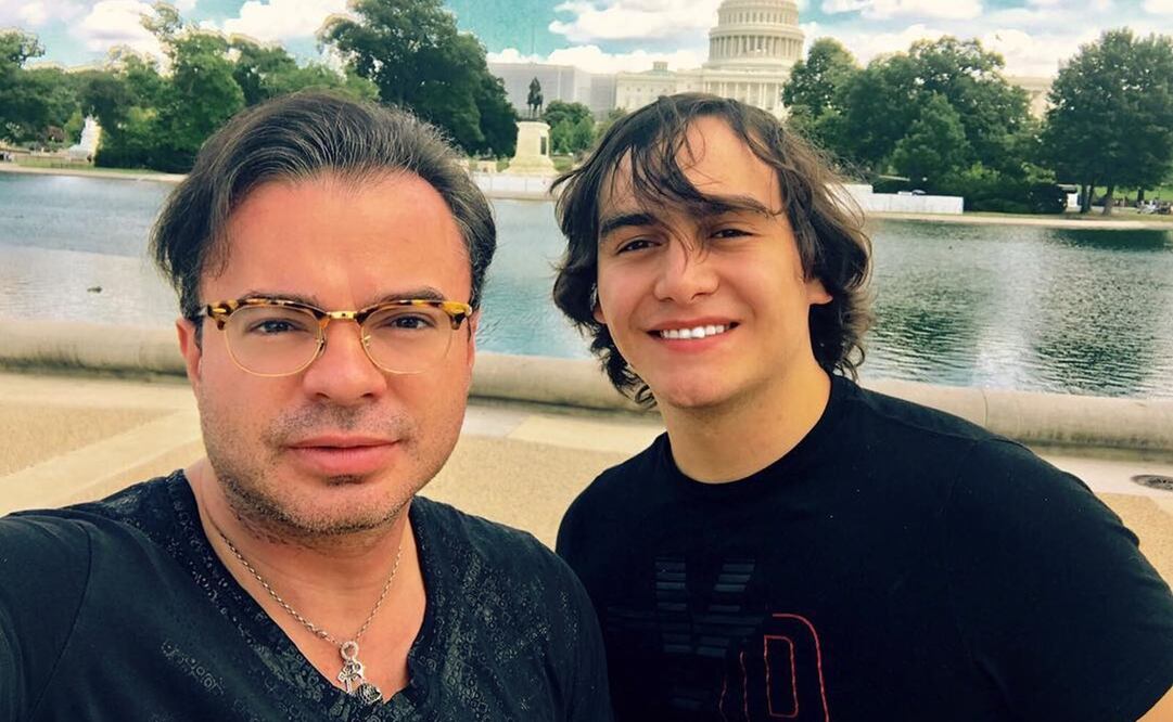 Además de ser su representante, Marco era padrastro del joven y mantenían una relación muy cercana Foto: Instagram