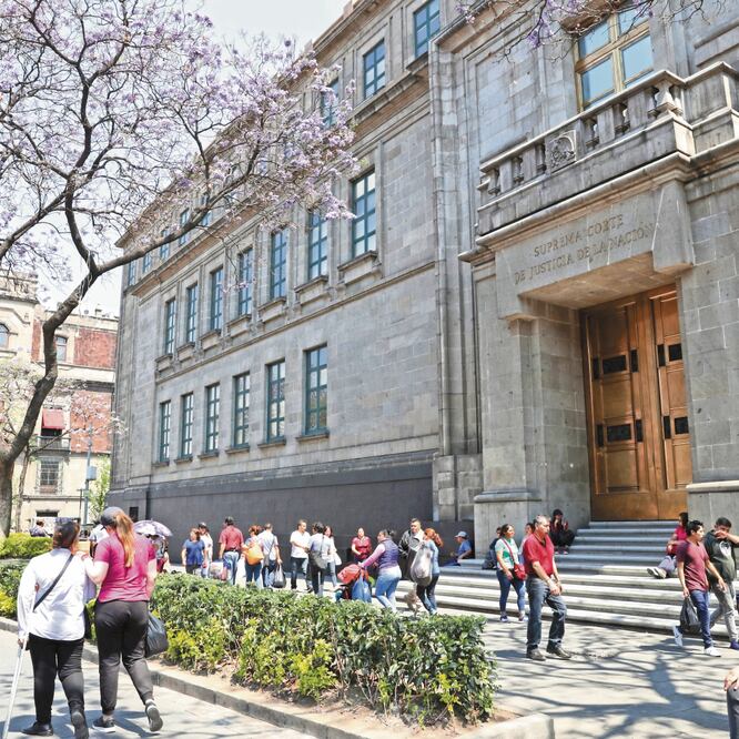 Ministros refutan. Piden invalidar ley que prohíbe a servidores públicos ganar más que el Presidente. ARCHIVO EL UNIVERSAL